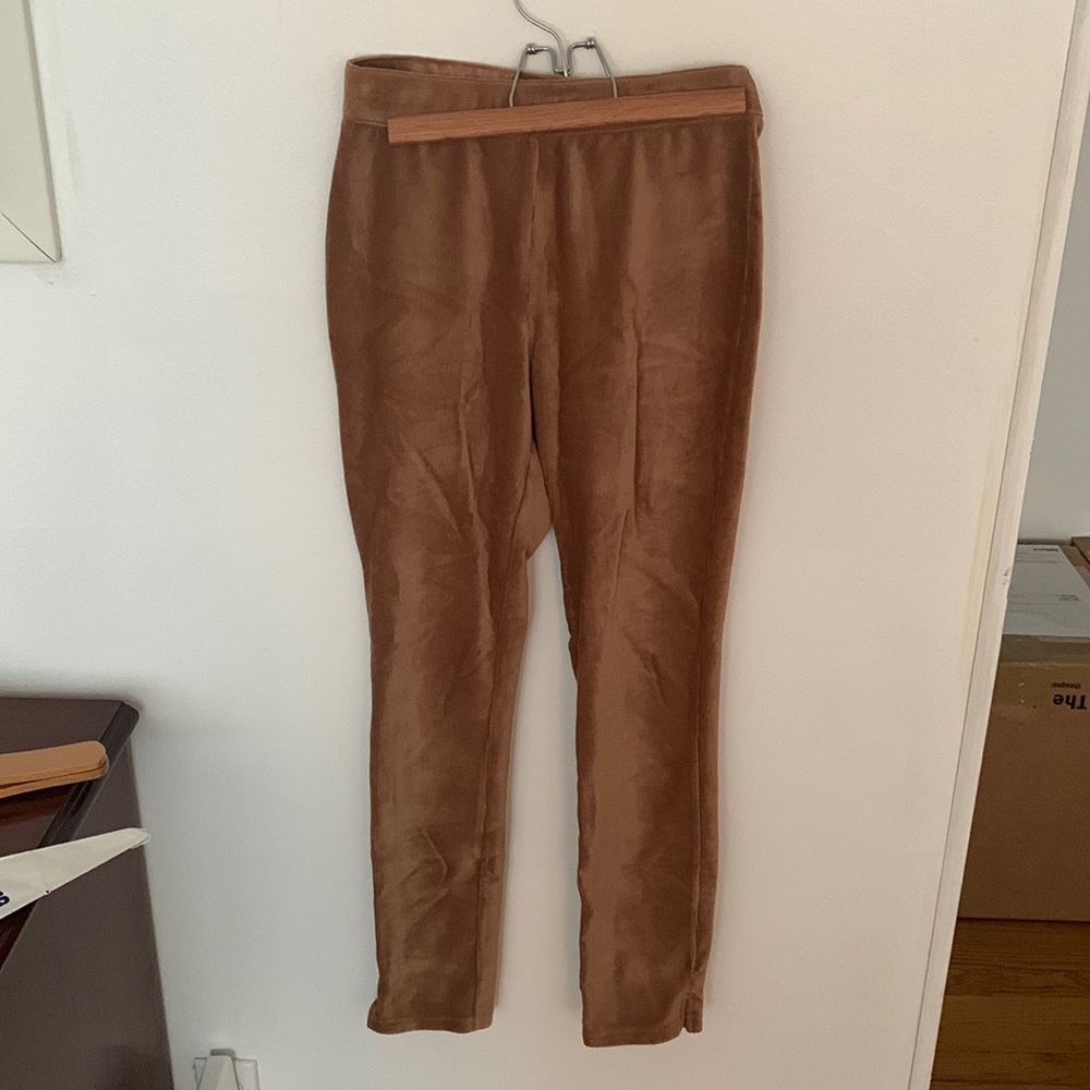 Hue High Waist Corduroy Leggings